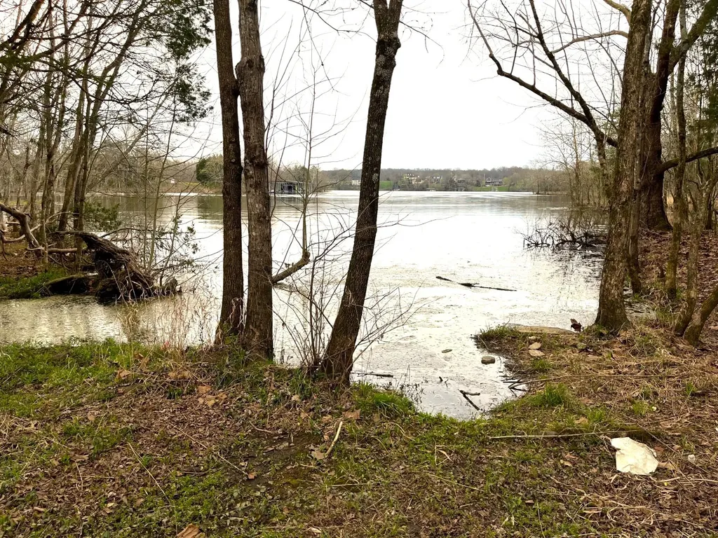 302 Stonebrook Point Lebanon TN 37087
