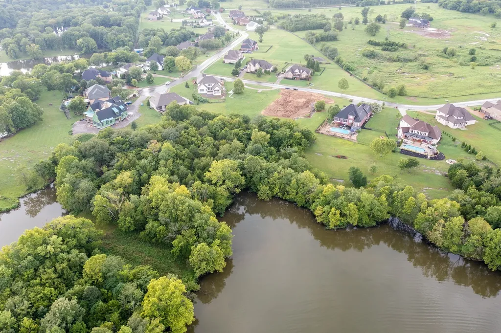 302 Stonebrook Point Lebanon TN 37087