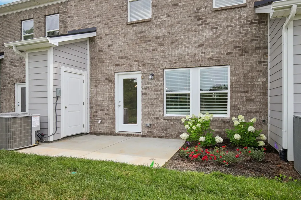 7129 Cedarcrest Lane Fairview TN 37062