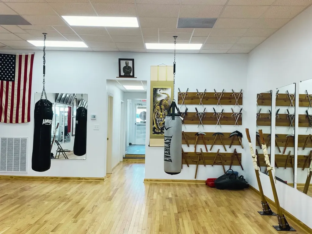120 1st Ave Nw, NW Winchester TN 37398