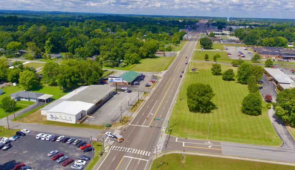 1608 Madison Street Shelbyville TN 37160