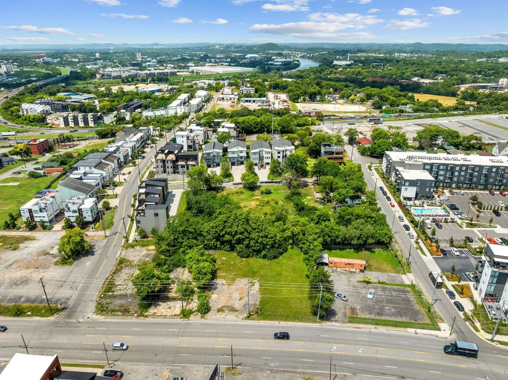 1312 Dickerson Pike Nashville TN 37207