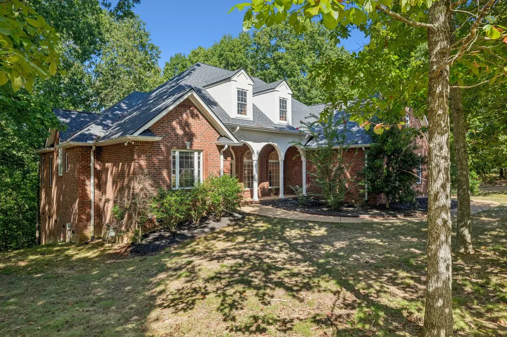 324 Pebblebrook Drive Ashland City TN 37015