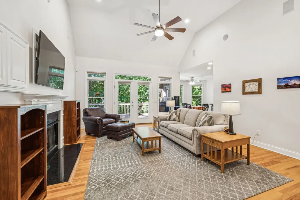 324 Pebblebrook Drive Ashland City TN 37015