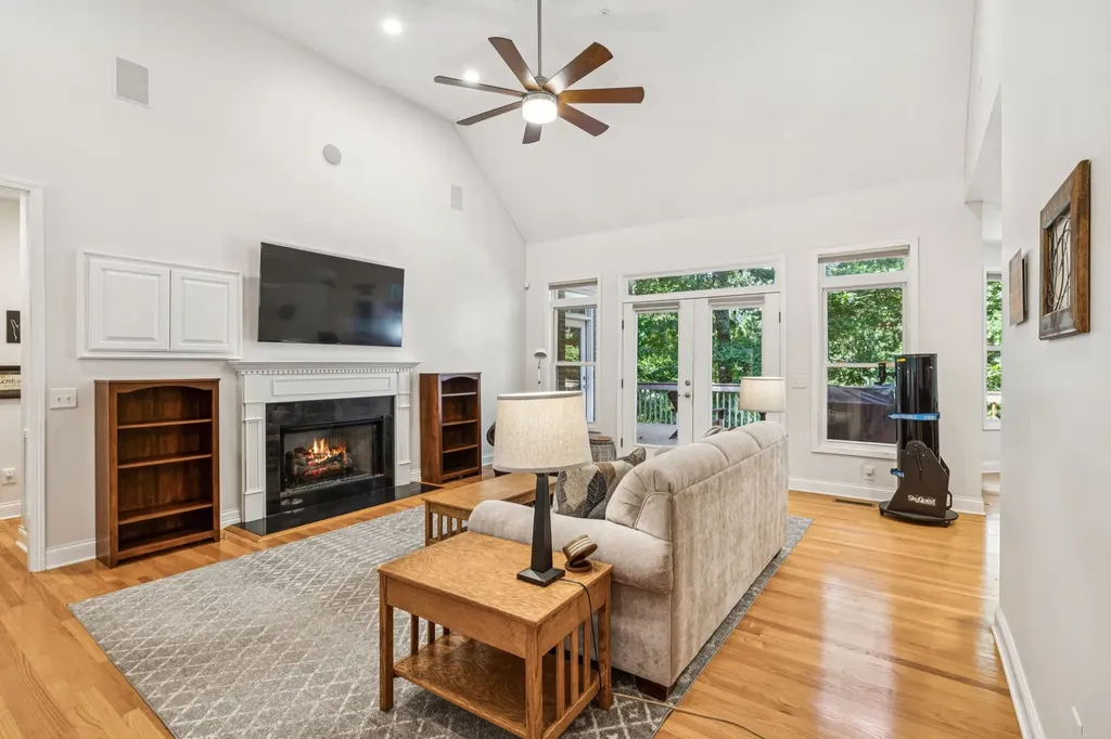 324 Pebblebrook Drive Ashland City TN 37015