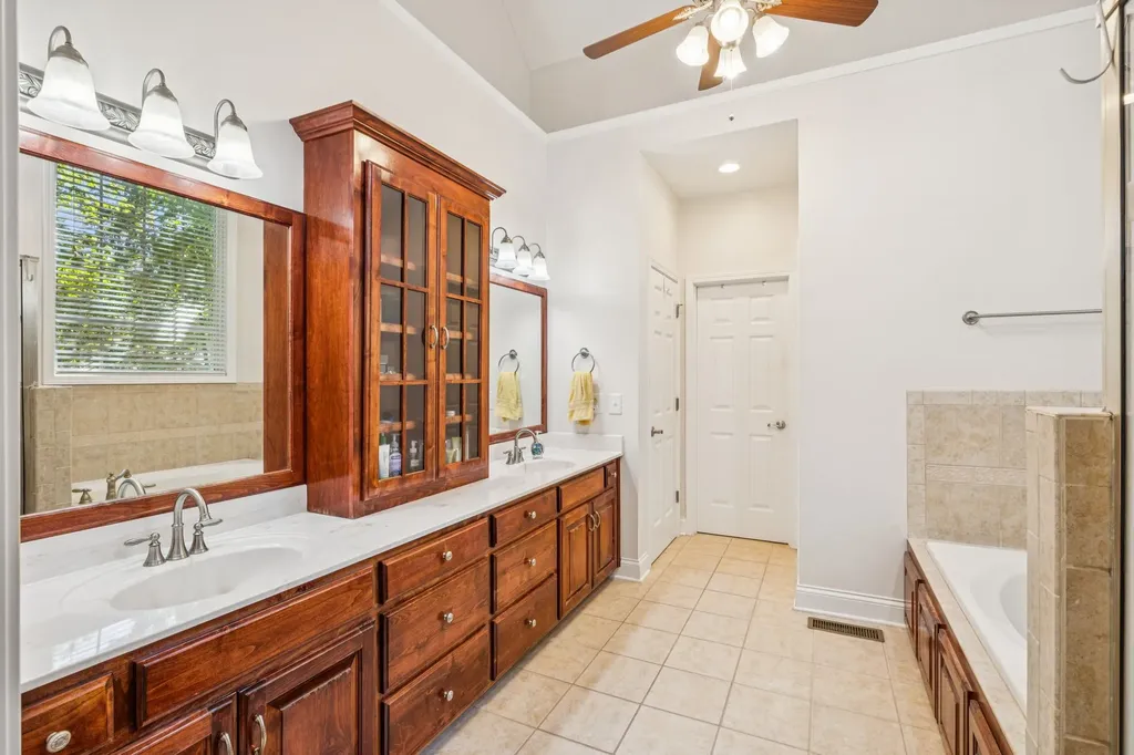 324 Pebblebrook Drive Ashland City TN 37015