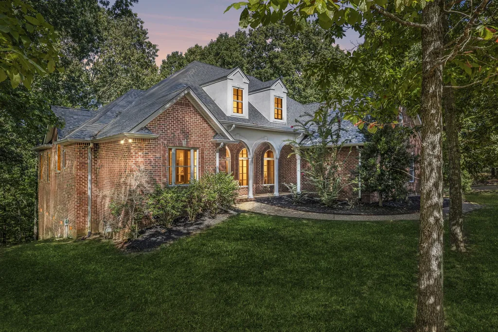 324 Pebblebrook Drive Ashland City TN 37015