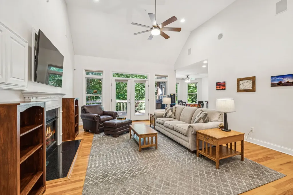 324 Pebblebrook Drive Ashland City TN 37015