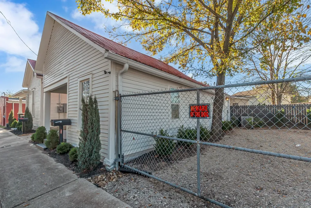 211A W 13th Street Columbia TN 38401
