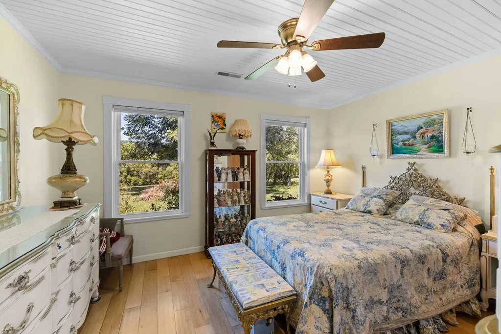 1556 Chestnut Grove Road Morrison TN 37357