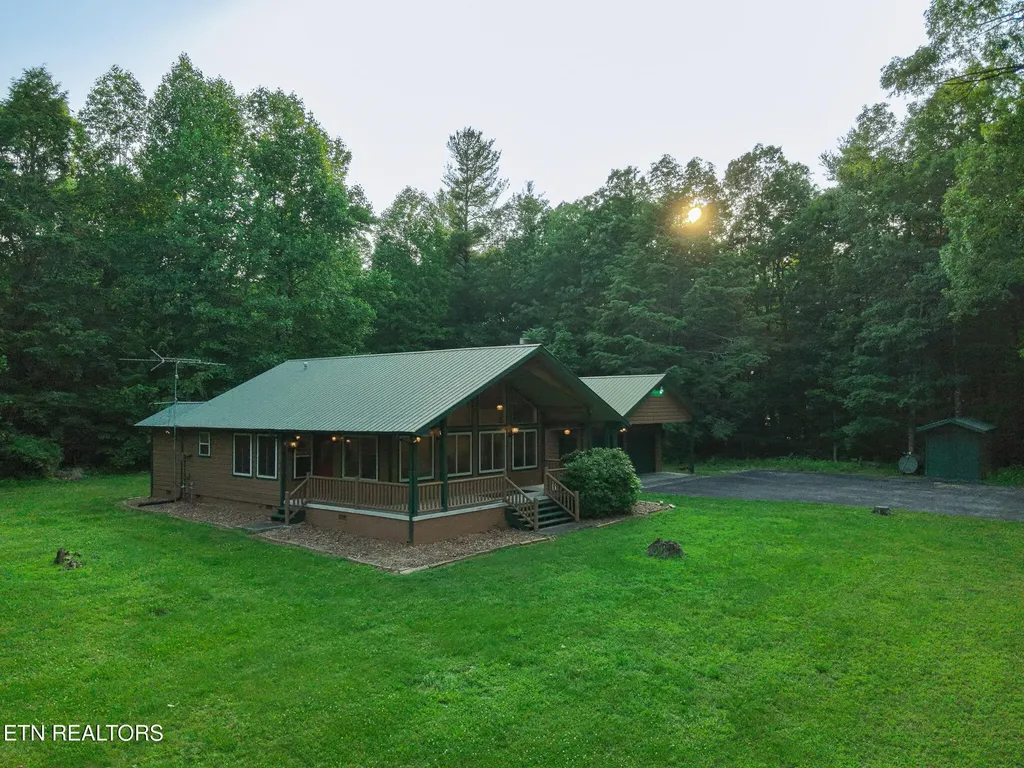 2457 Mayland Road Crossville TN 38571