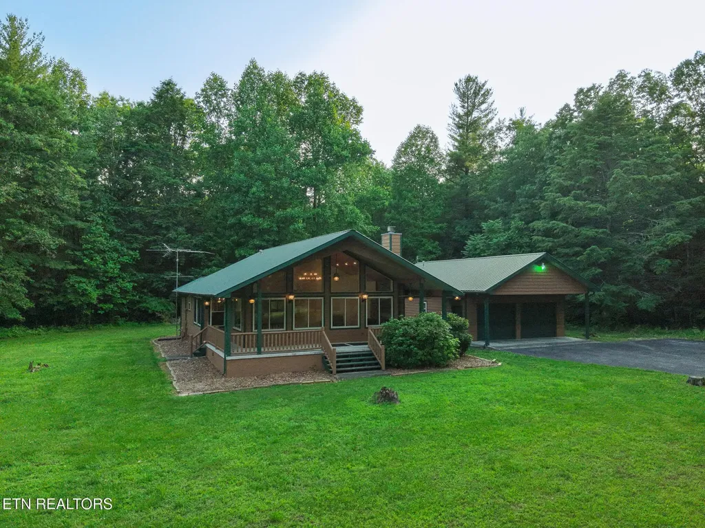 2457 Mayland Road Crossville TN 38571