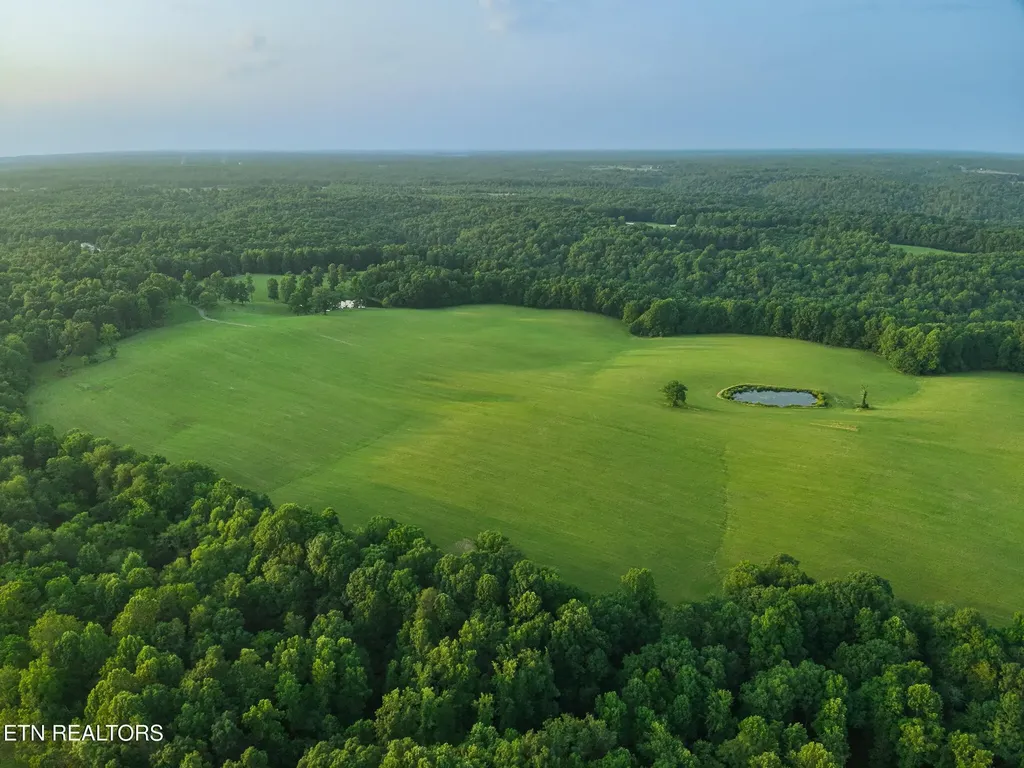 2457 Mayland Road Crossville TN 38571