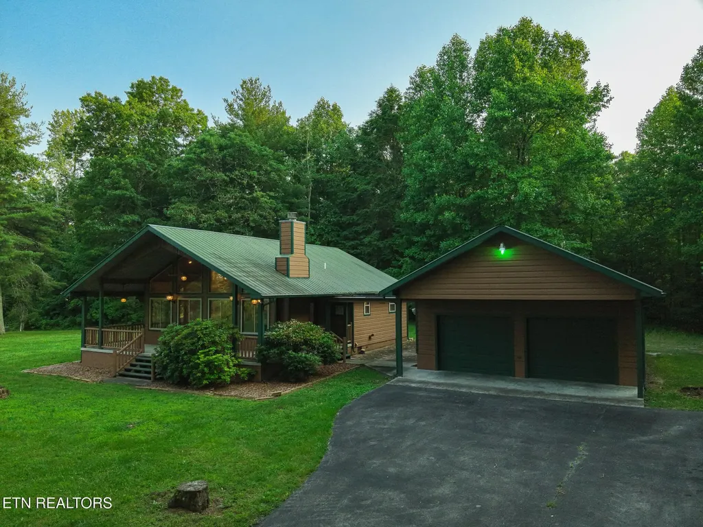 2457 Mayland Road Crossville TN 38571