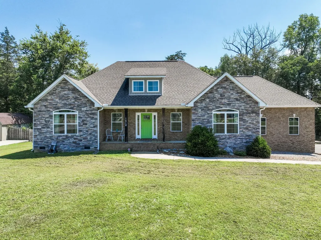 1518 Azalee Lane Chapel Hill TN 37034
