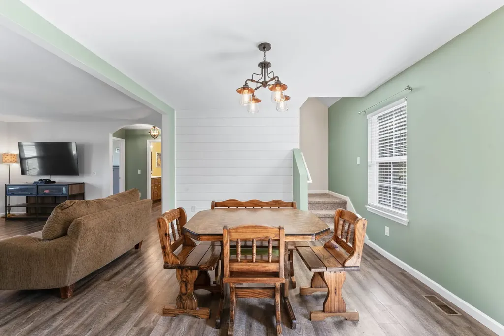 1518 Azalee Lane Chapel Hill TN 37034