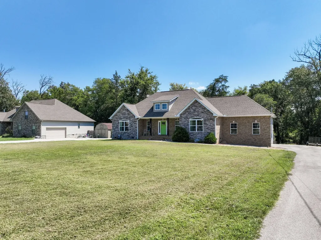 1518 Azalee Lane Chapel Hill TN 37034