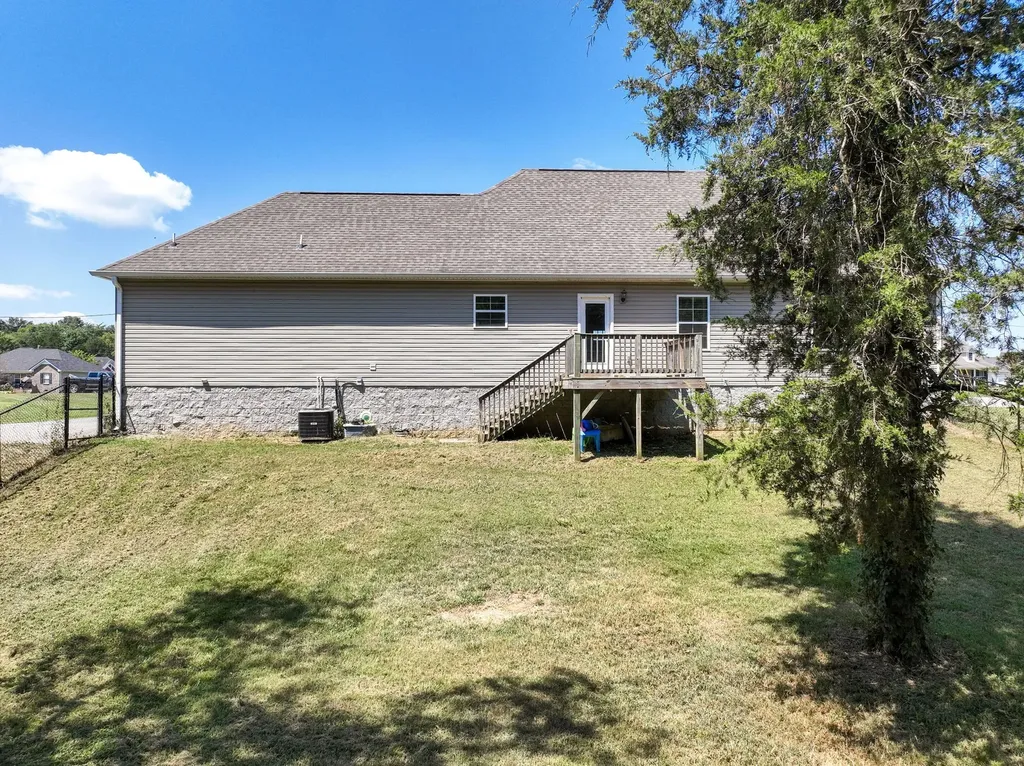 1518 Azalee Lane Chapel Hill TN 37034