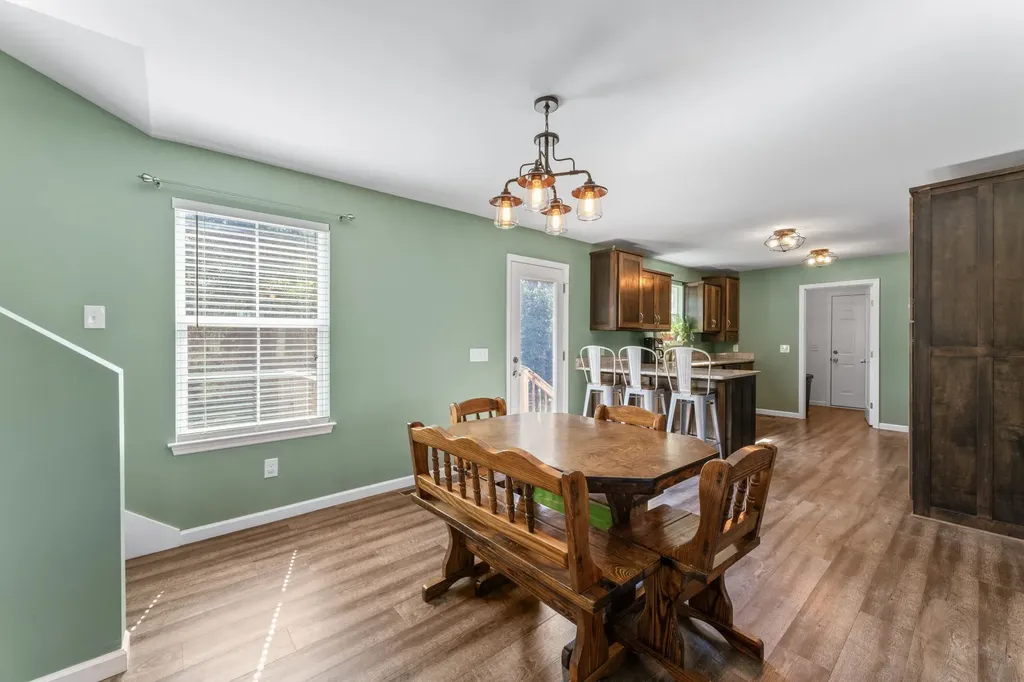 1518 Azalee Lane Chapel Hill TN 37034