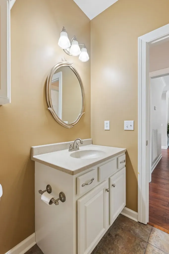 1825 N Lovvorn Road Christiana TN 37037