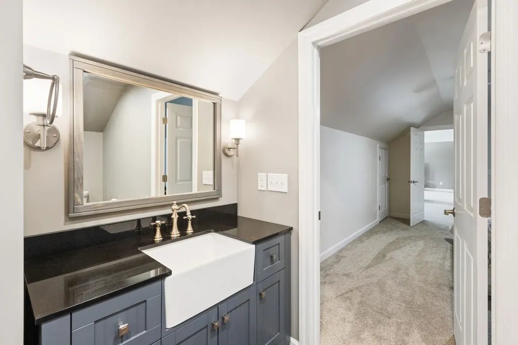1825 N Lovvorn Road Christiana TN 37037
