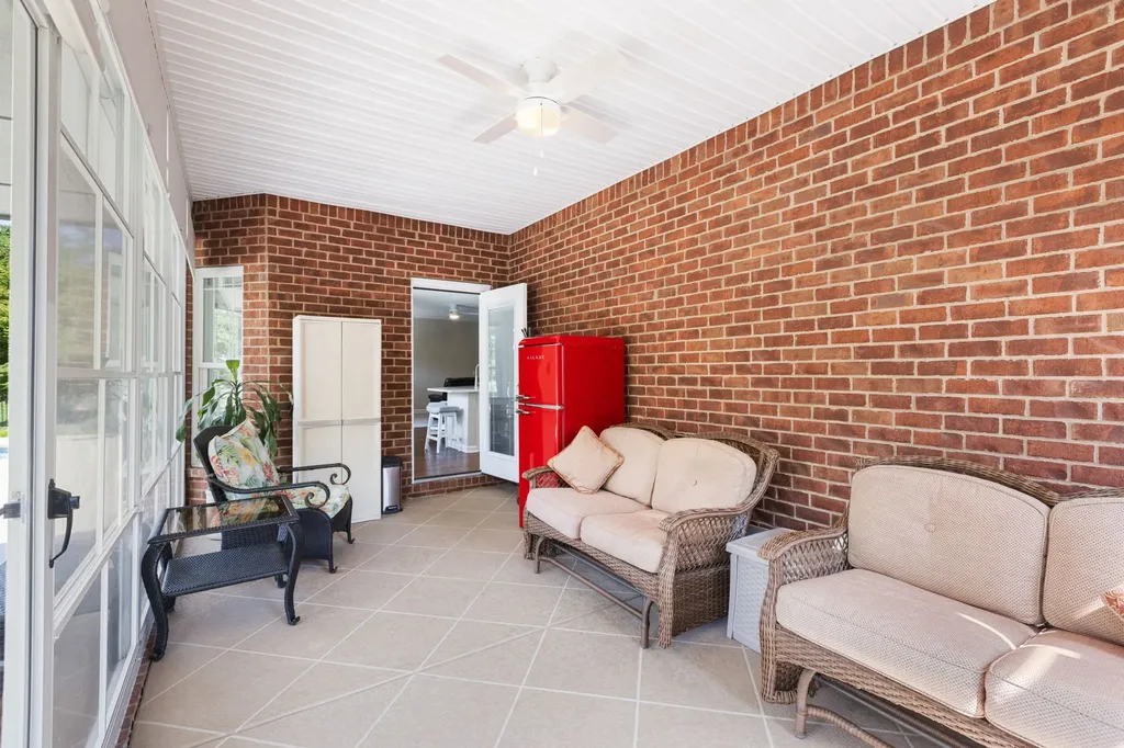 1825 N Lovvorn Road Christiana TN 37037