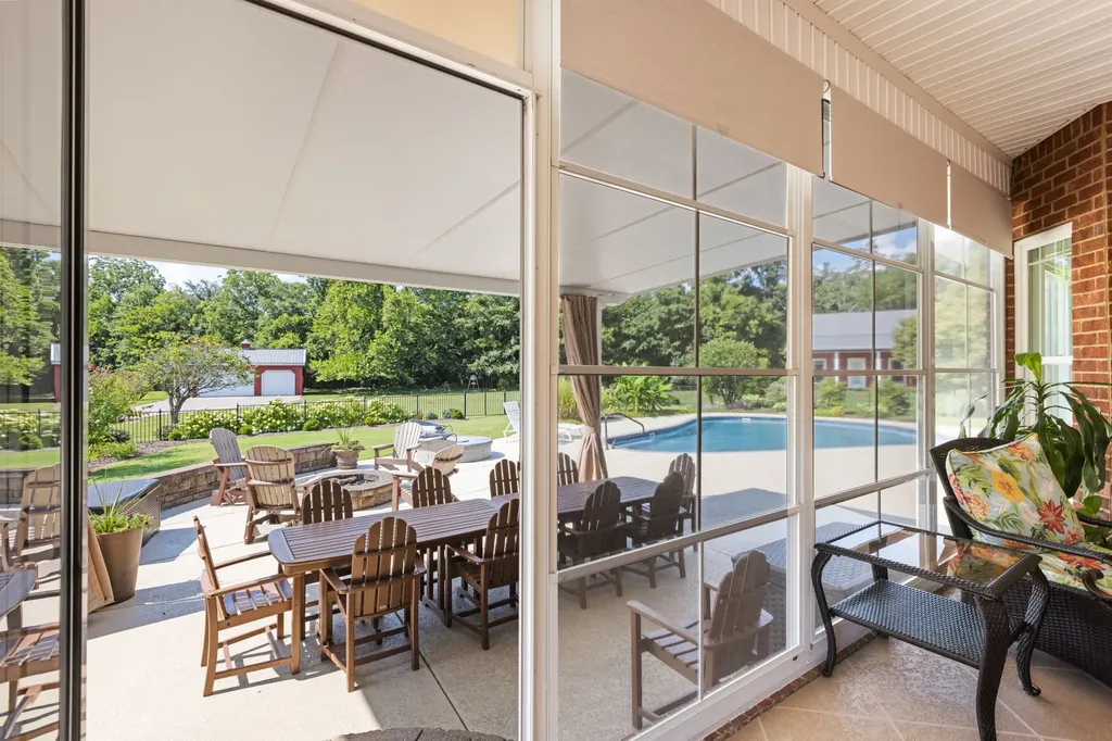 1825 N Lovvorn Road Christiana TN 37037