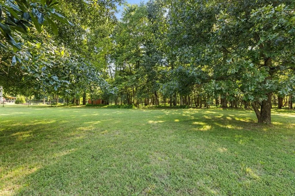 1825 N Lovvorn Road Christiana TN 37037