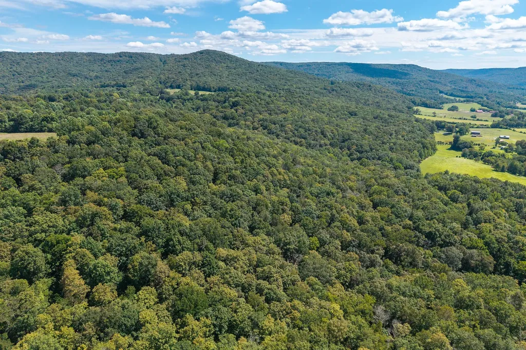 2047 Laurelburg Road Rock Island TN 38581
