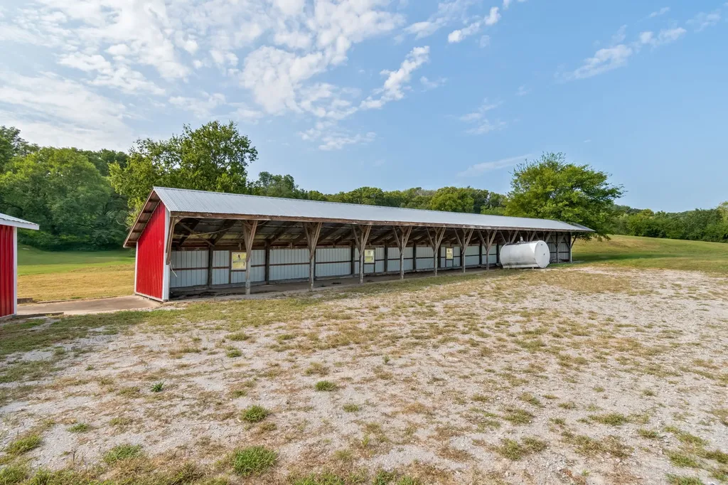 2868 Pullens Mill Road Culleoka TN 38451