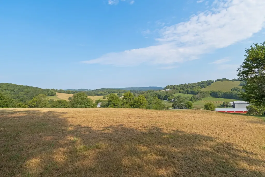 2868 Pullens Mill Road Culleoka TN 38451