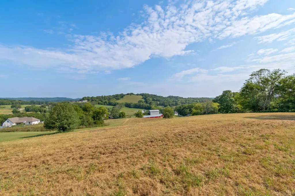 2868 Pullens Mill Road Culleoka TN 38451