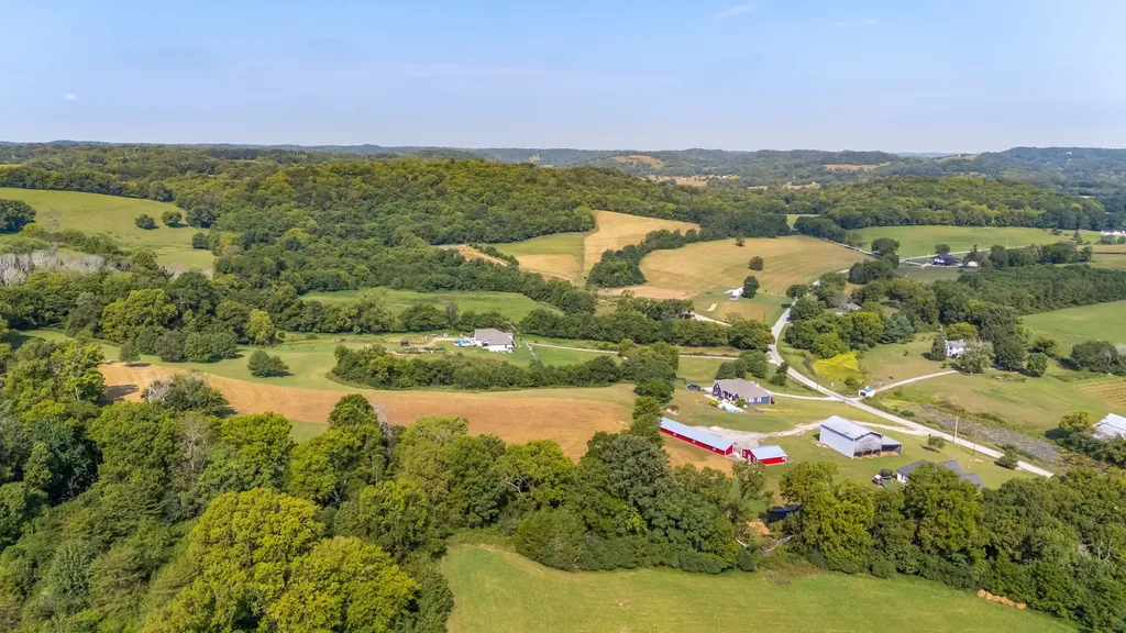 2868 Pullens Mill Road Culleoka TN 38451