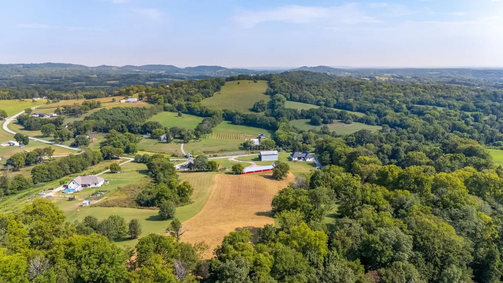 2868 Pullens Mill Road Culleoka TN 38451