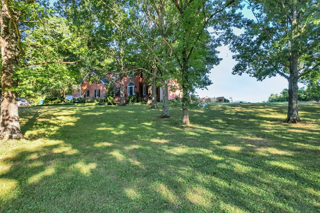 17 Corvette Lane Carthage TN 37030