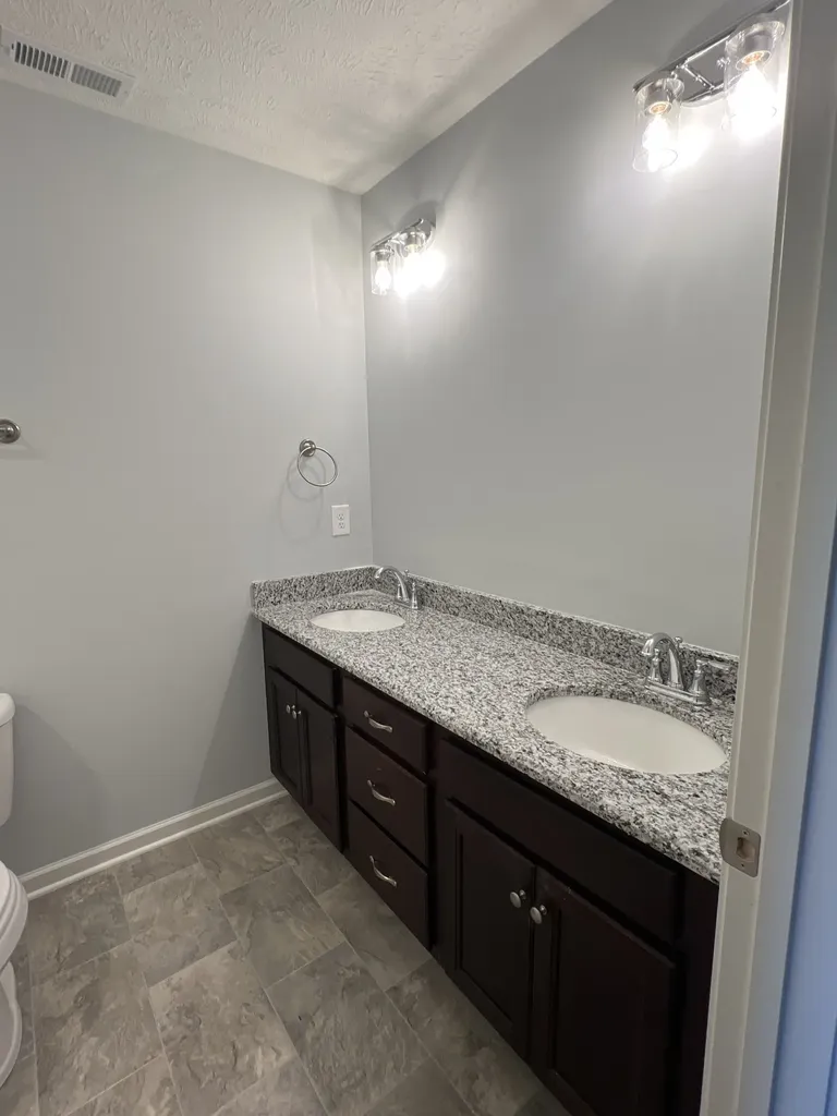 114 Hidden Circle Shelbyville TN 37160