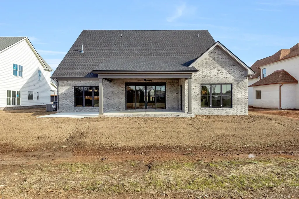 5548 Sinclair Street Murfreesboro TN 37127