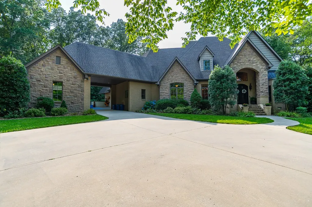205 Nature Ridge Road Tullahoma TN 37388