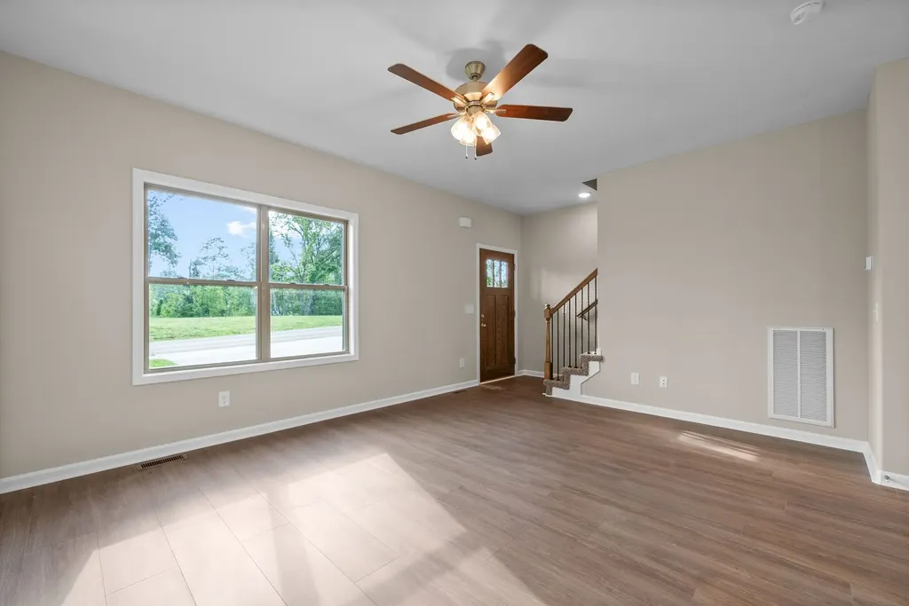 1906 Evans Road Clarksville TN 37042