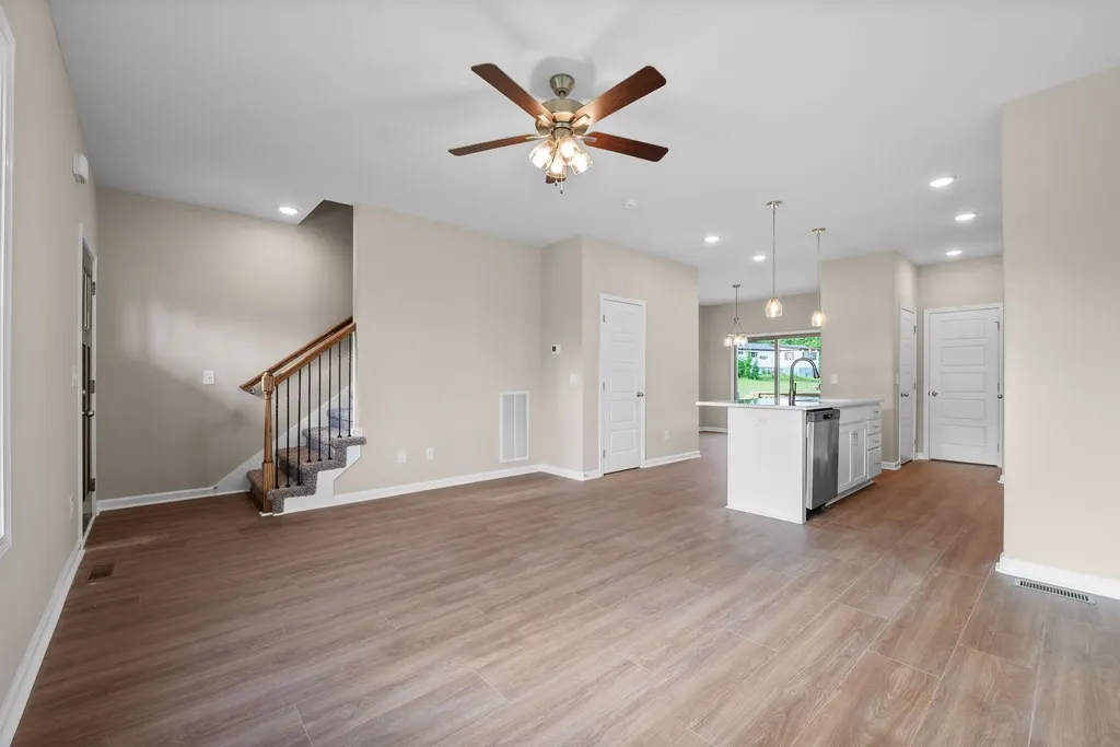 1906 Evans Road Clarksville TN 37042