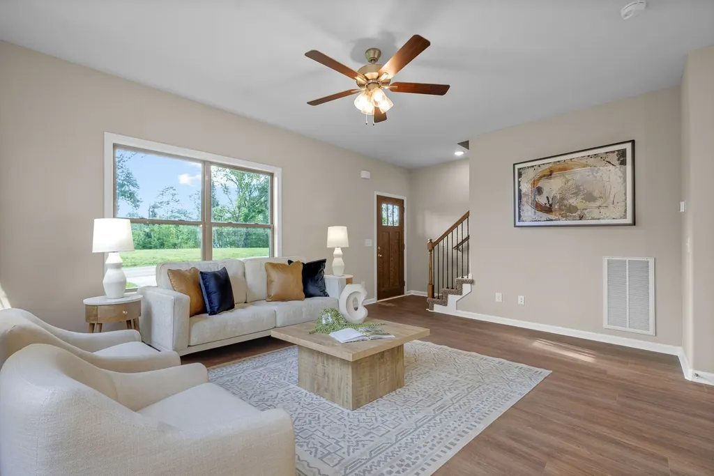 1906 Evans Road Clarksville TN 37042