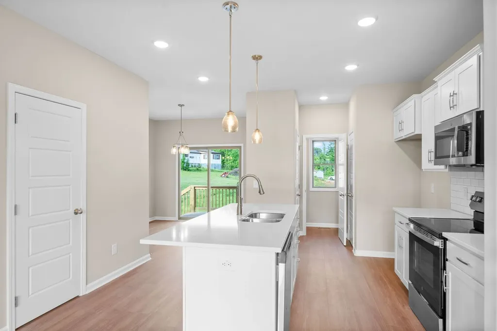 1906 Evans Road Clarksville TN 37042