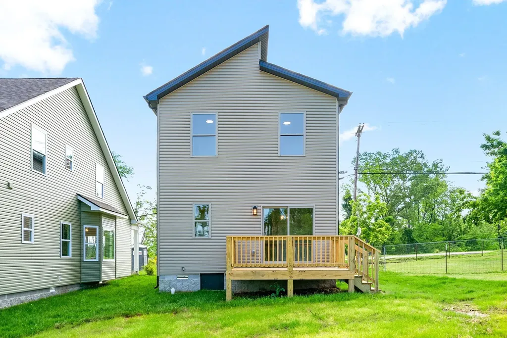 1906 Evans Road Clarksville TN 37042