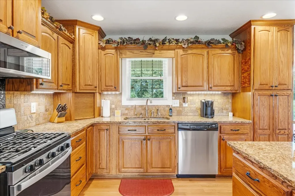 379 Hooper Road Winchester TN 37398