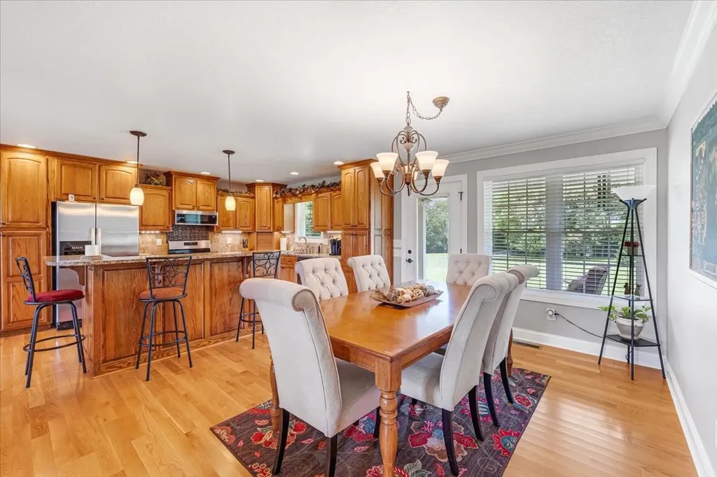 379 Hooper Road Winchester TN 37398