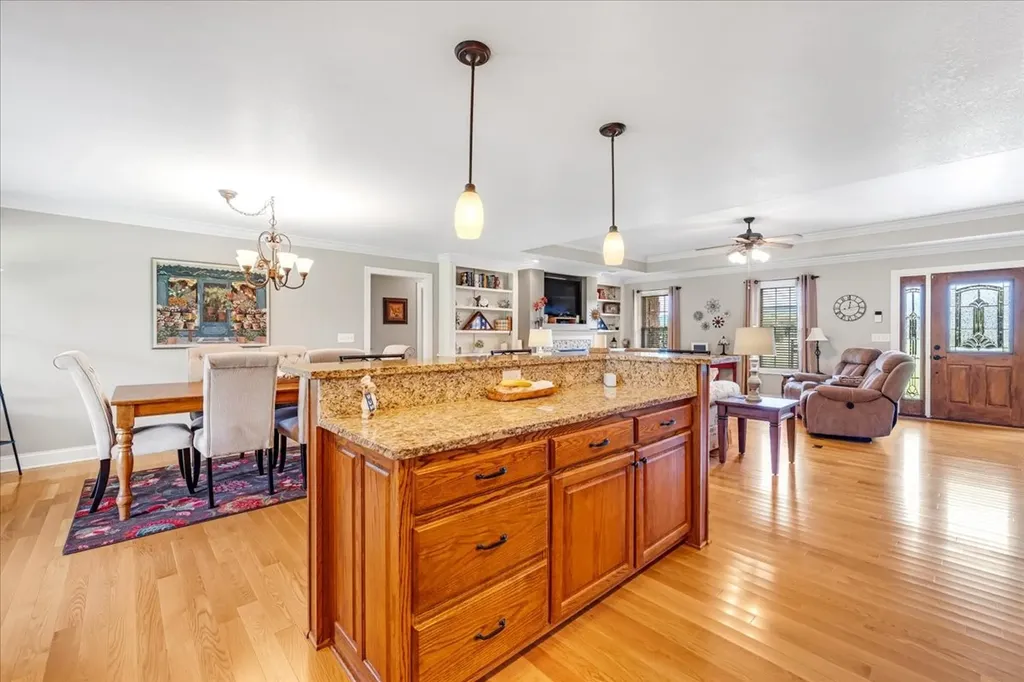 379 Hooper Road Winchester TN 37398