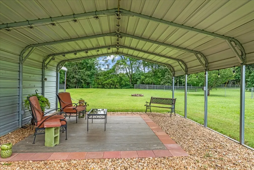 379 Hooper Road Winchester TN 37398