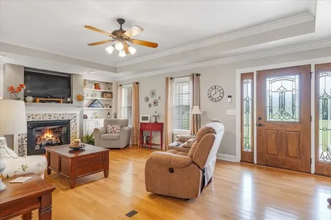 379 Hooper Road Winchester TN 37398