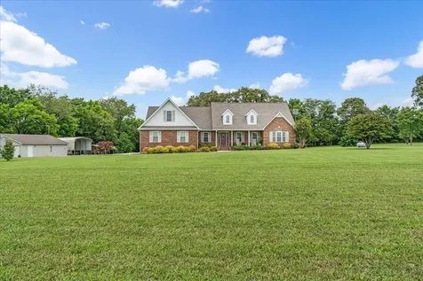 379 Hooper Road Winchester TN 37398
