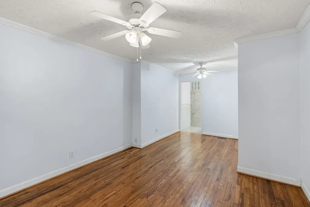1332 S Dickerson Road Goodlettsville TN 37072
